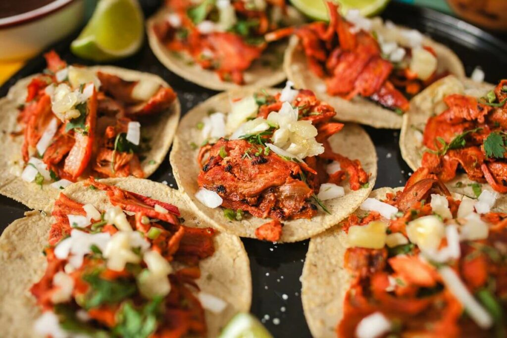 Receta de Tacos al Pastor con Salsa de Chile Chipotle
