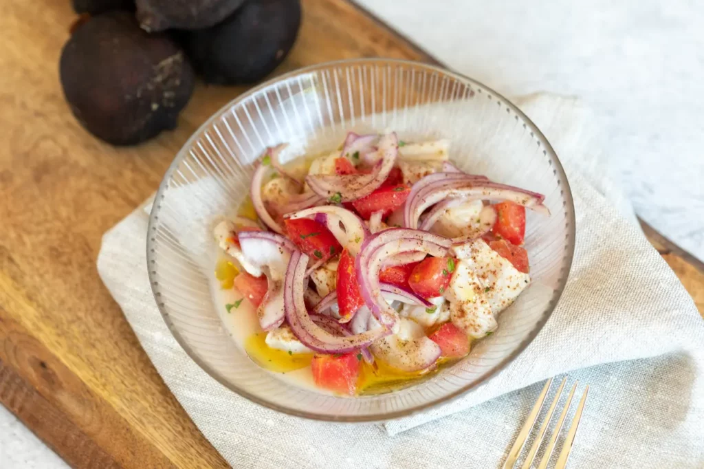 Receta de ceviche de pescado con limón negro